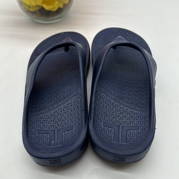 Telic Energy Navy Blue Flip flop Size 6 FFT6478G - Picture 3 of 7